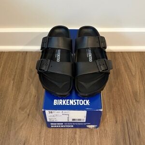 *NWT* Birkenstock Arizona EVA (38)